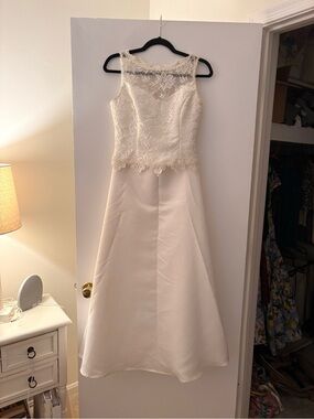 Scott McClintock Ivory Lace Bodice A-Line Wedding Gown